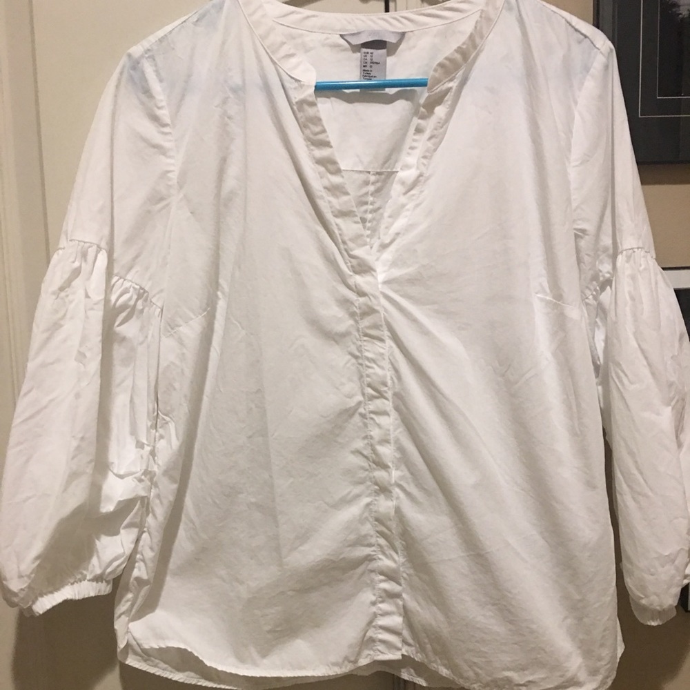 H&M White bubble sleeves top